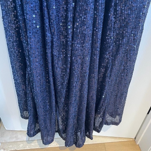 Nwt Ieena for Mac Duggal One Shoulder Ruched Sequined Gown in Midnight - Picture 11 of 15